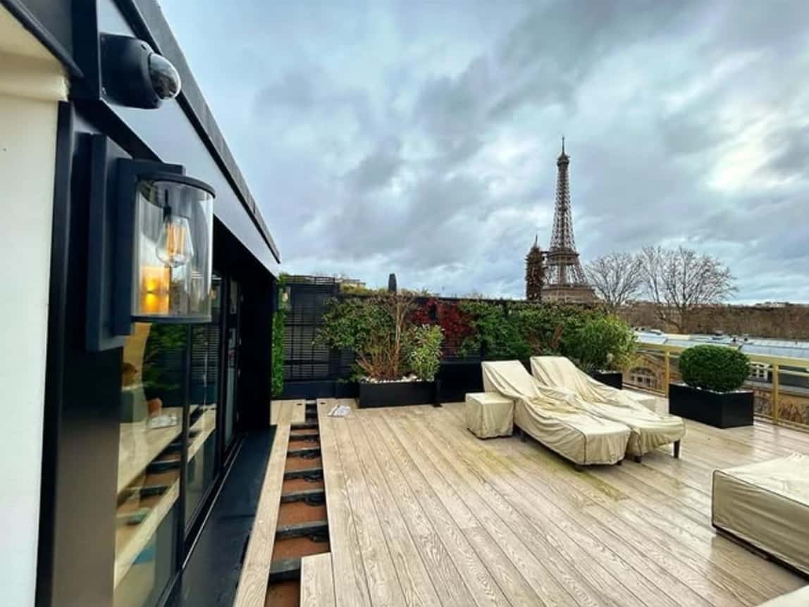 Rooftop SPM Tower réalisé par MAC, vue Tour Eiffel — menuiseries aluminium sur mesure