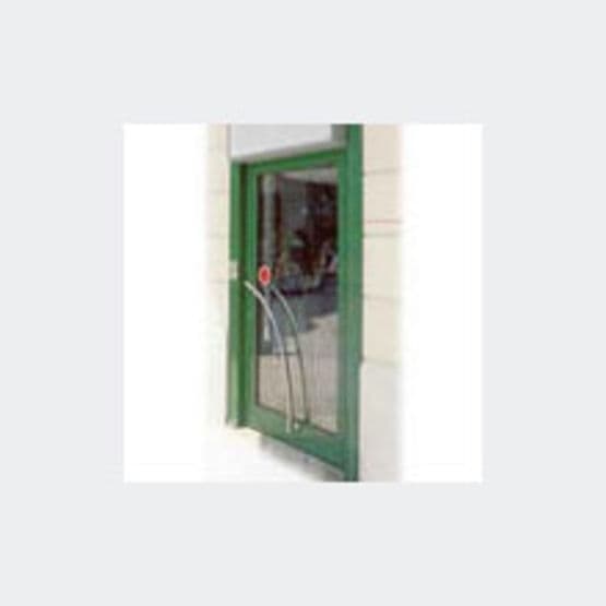 Porte blindée Technal Cobalt — application bijouterie / agence bancaire BR4/BR5, profil vert encadrement haute sécurité avec poignée intégrée et serrure renforcée